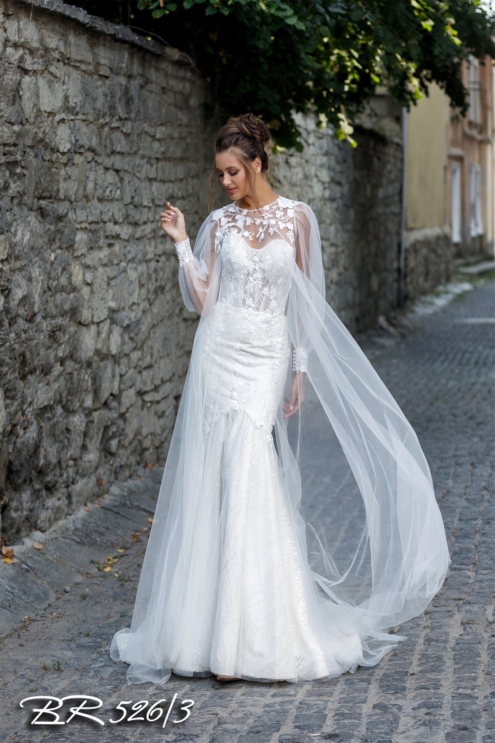 2020 wedding dress sweetheart neckline strapless trumpet silhouette skirt details court train lace embroidery detachable long sleeve cape