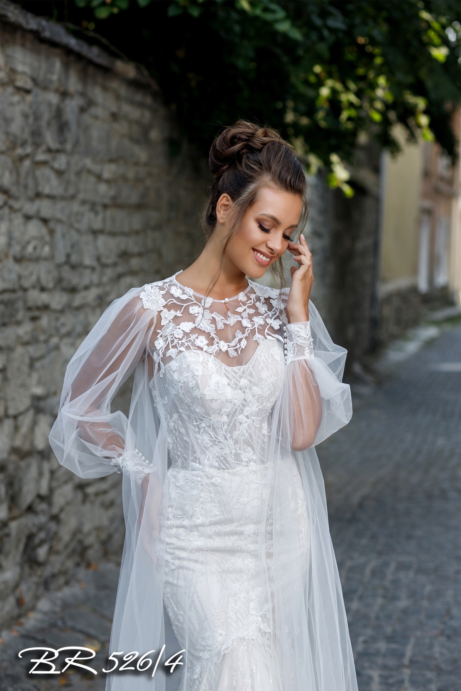 2020 wedding dress sweetheart neckline strapless trumpet silhouette skirt details court train lace embroidery detachable long sleeve cape